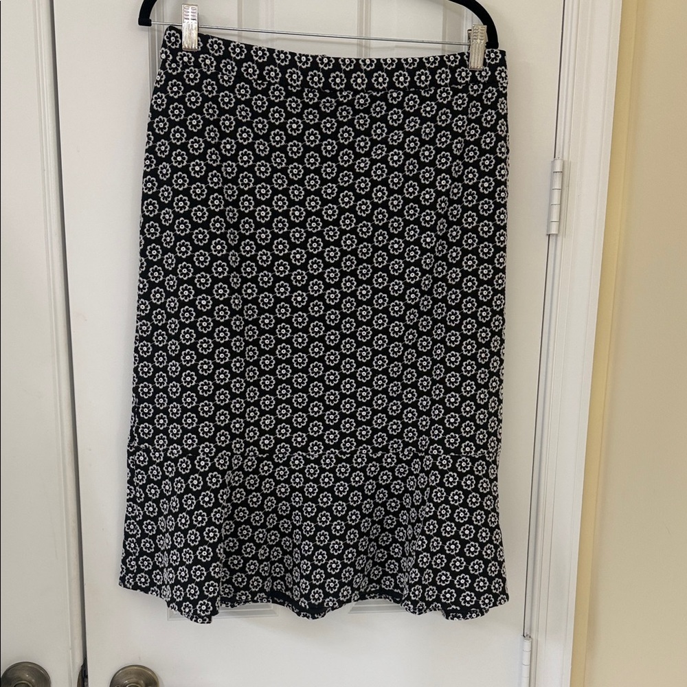 Ann Taylor Factory Black and White Floral Midi Skirt